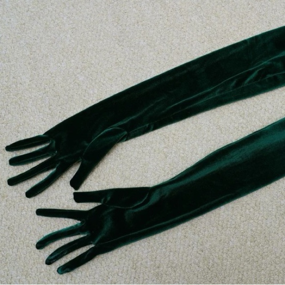 NWOT BRONX AND BANCO Inara Emerald Velvet Midi Dress ,Elegant Green Velvet Dress - Picture 13 of 15